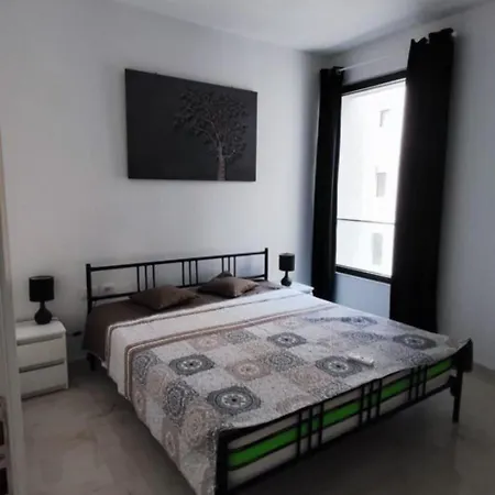 Apartment Seaside Haven Sarandë