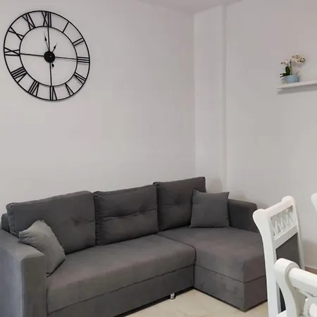 Seaside Haven Apartment